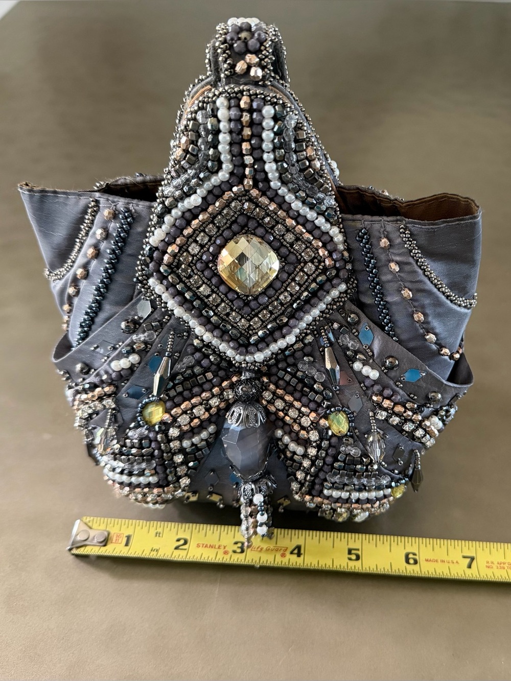 Mary Frances Beaded Gray Evening Wristlet Handbag, Magnetic Closure - Picture 5 of 14